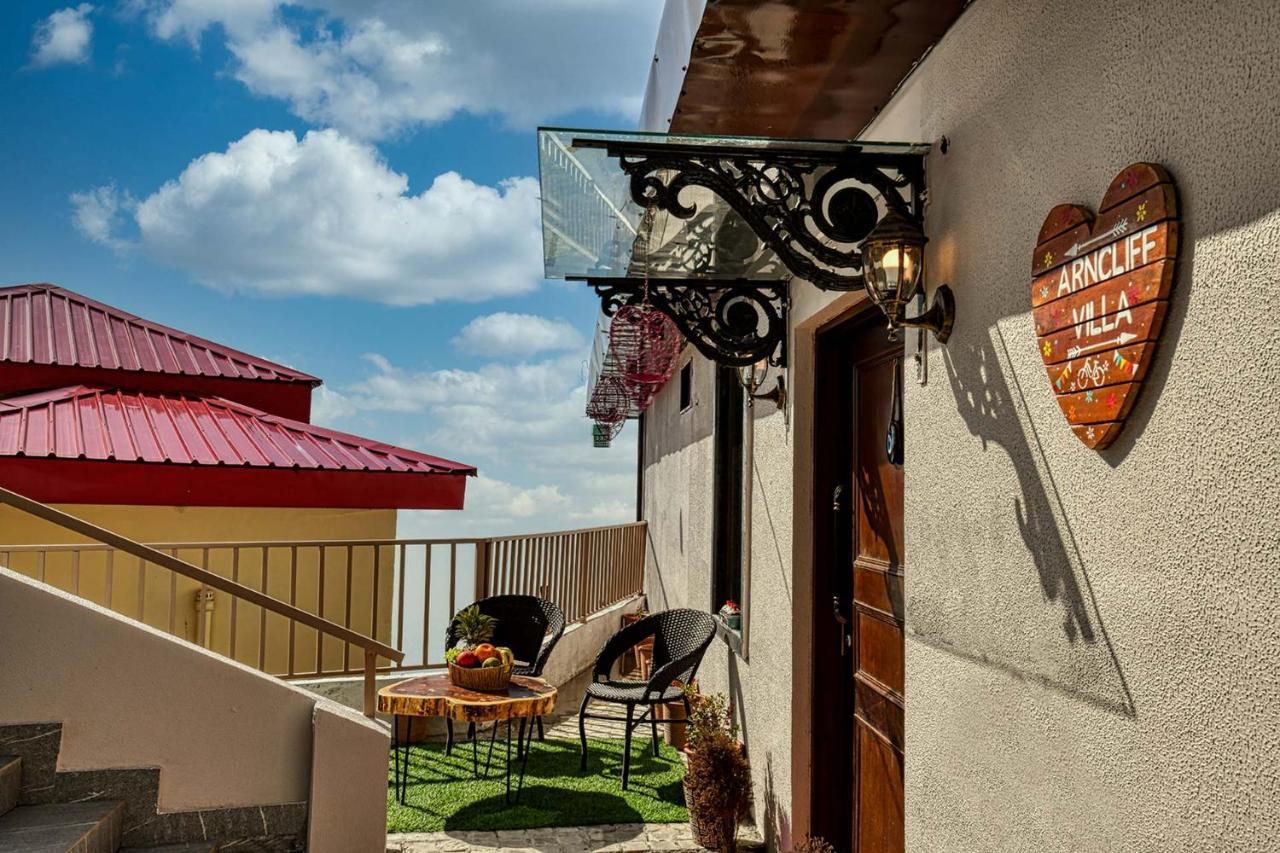 Stayvista At Arncliff Villa 5 Mins From Mall Road Мусори Екстериор снимка